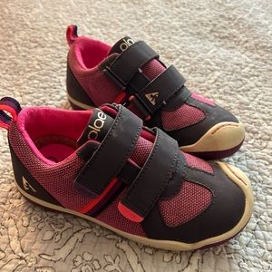 PLAE Sneakers - Excellent condition!